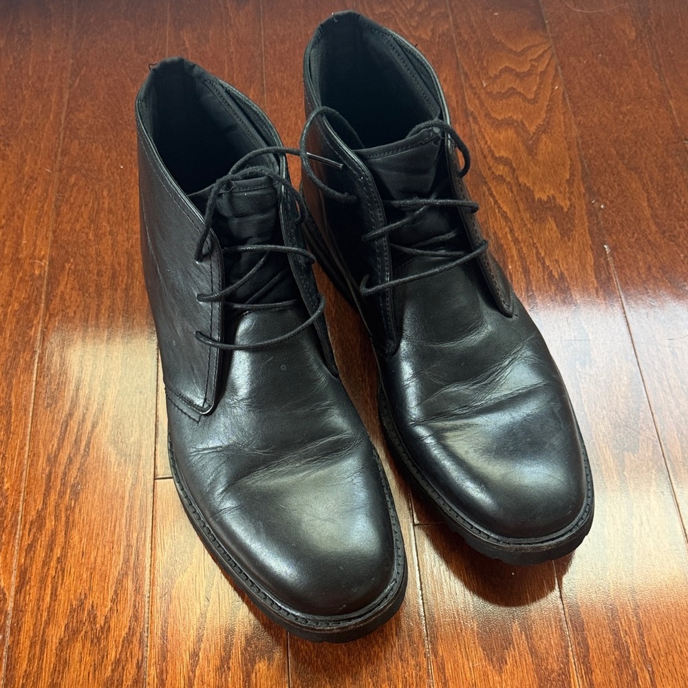 Kenneth Cole New York Black Chukka Boots